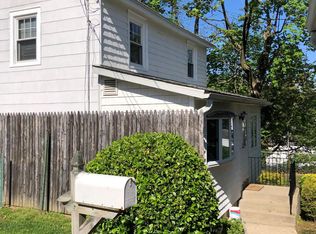 38 Birch St, Locust Valley, NY 11560