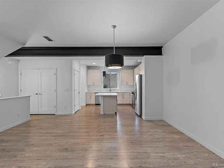 840 Kalamath St — Photo 9