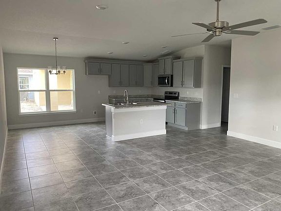 4th image of 1105 Canfield Cir SE