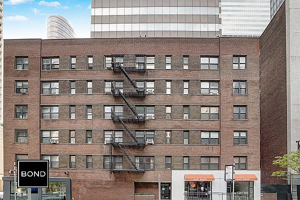 1st image of 162 E 55th St #2G