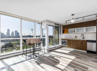 10777 University Dr #1603, Surrey, BC