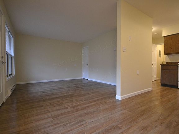 4th image of 205 W Summerfield Ave #12