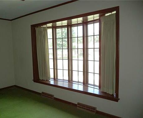 4th image of 5801 N Colrain Ave