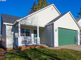 39037 Cascadia Village Dr, Sandy, OR 97055