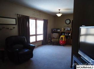 532 9th St NW, Willmar, MN 56201