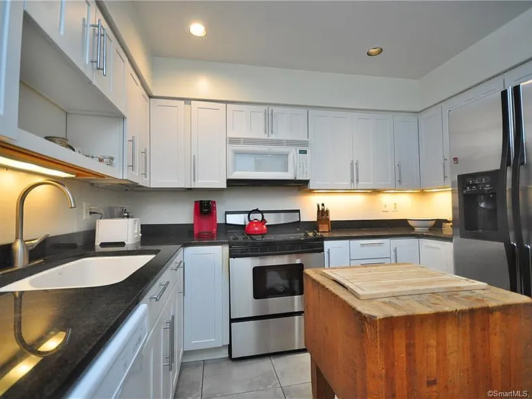 93 Litchfield Ponds Dr #93 — Photo 6