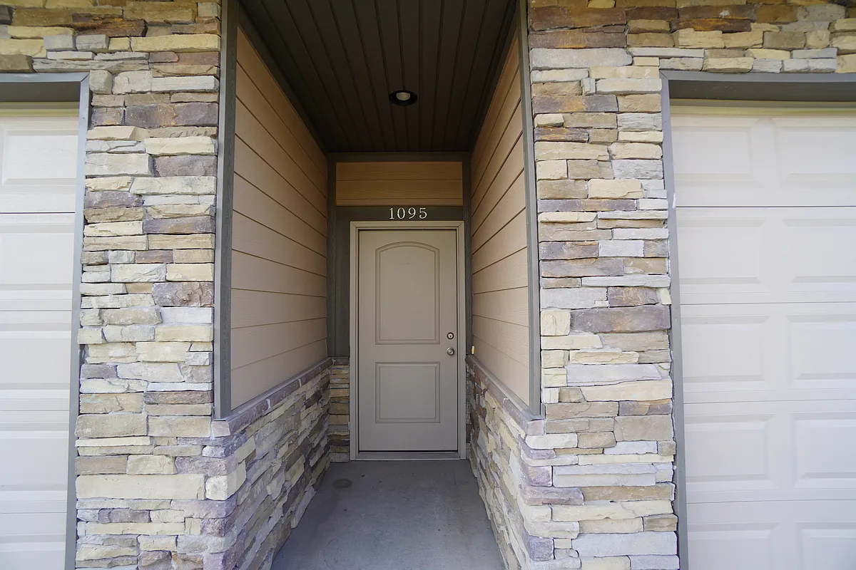 Building Photo - 1095 W 2875 N
