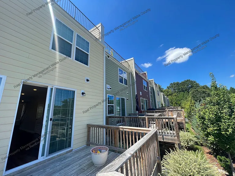 445 Rally Point Pl — Photo 28