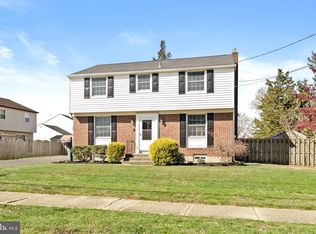 745 Woodlane Rd, Edgewater Park, NJ 08010