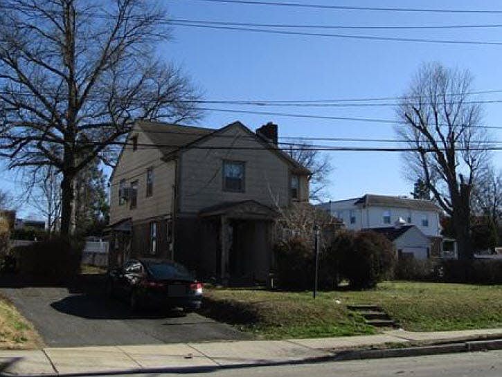 2nd image of 164 E Marshall Rd