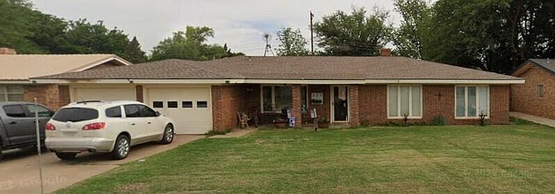 1st image of 223 Redwood Ln