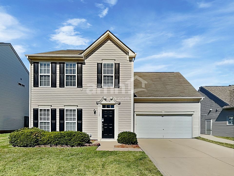 1st image of 124 Barrington Dr