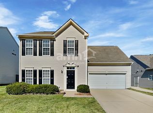 124 Barrington Dr, Mount Holly, NC 28120