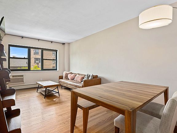 5th image of 1885 Lexington Ave APT 6C