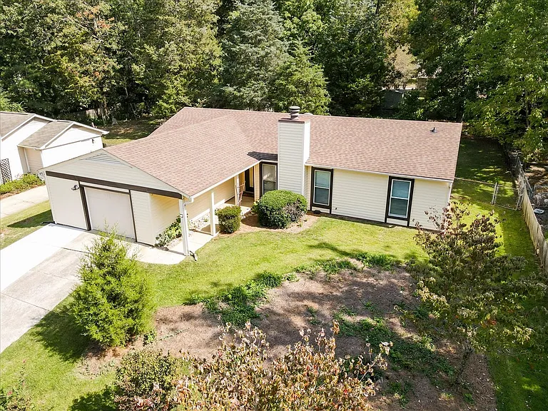 1607 Burnley Dr — Photo 56