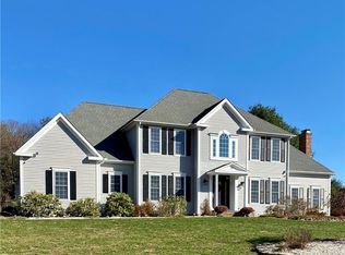 35 Indian Meadow Rd, New Hartford, CT 06057