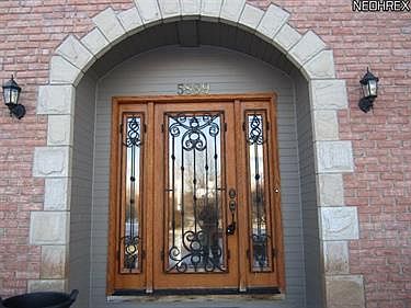 2nd image of 5889 Fawn Ln
