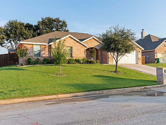 4th image of 3733 Cecelia Ln