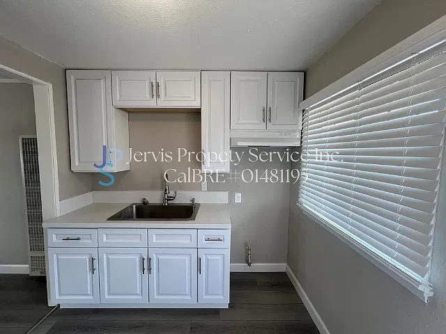 4500-4513-4515-4517 52nd Dr. & Pl - 15 — Photo 2