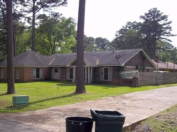 2nd image of 119 Bent Creek Dr