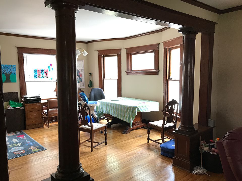 2nd image of 1915 S 24th St