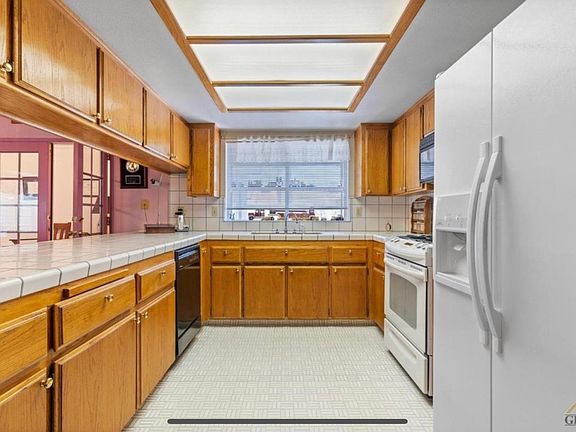 4th image of 13601 Morales Ct