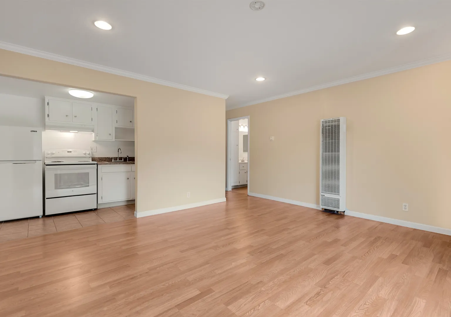 Stanford Garden Apartments — Photo 1