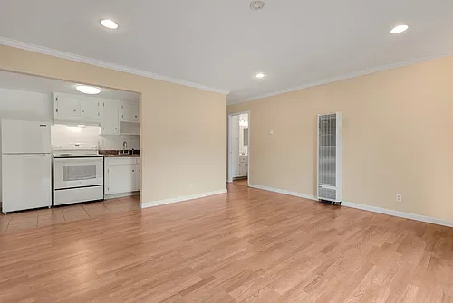 Stanford Garden Apartments Photo 1