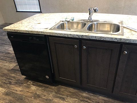 4th image of 638 Westfield Dr