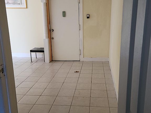 2nd image of 2311 Loring Pl #1