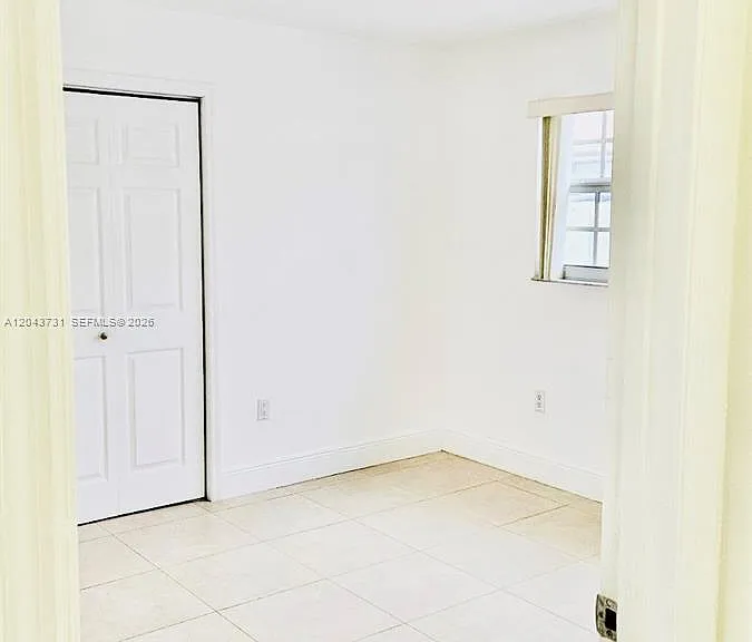 3160 SW 25th Ter — Photo 1