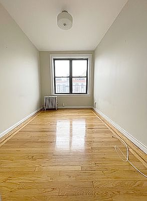 2nd image of 3083 44th St #2A