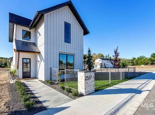 2544 W Rustic Forge St, Eagle, ID 83616