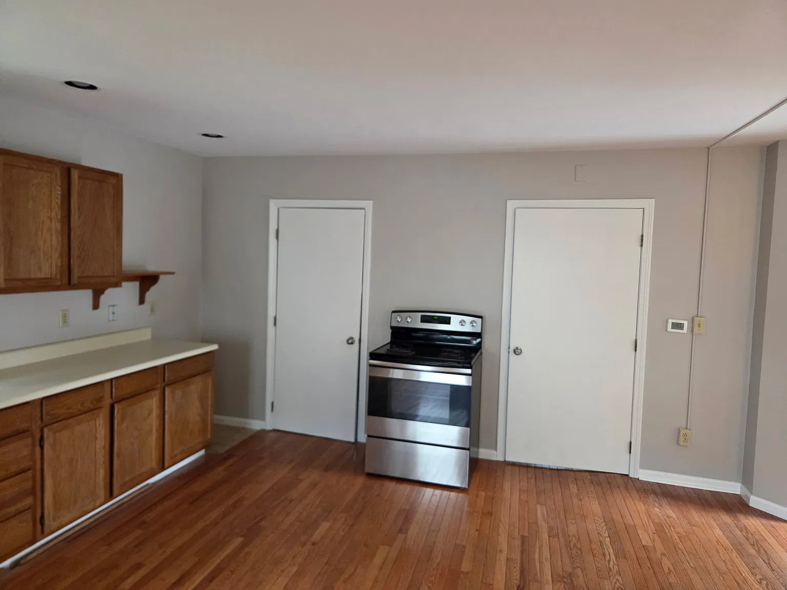 2 bed, $2,400 — Photo 4