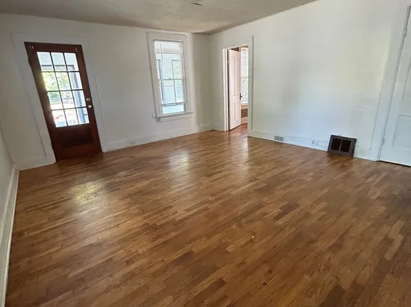 1502 Ferry St, La Crosse, WI 54601