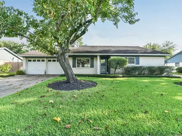 10439 Rustic Gate Rd, La Porte, TX 77571