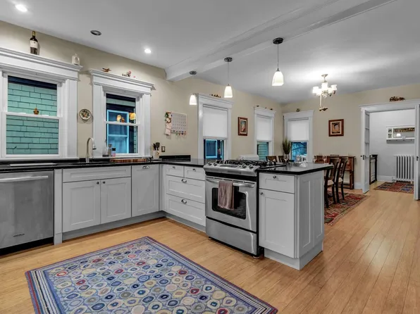 61 Saint James Pl, Buffalo, NY 14222