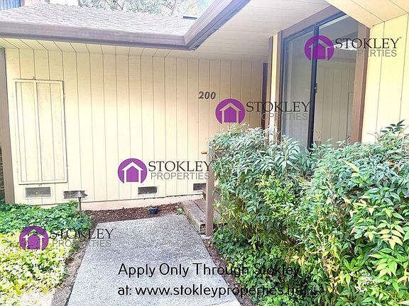 3rd image of 200 Alamo Square Dr