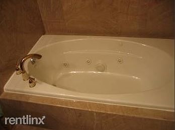 Jetted Bathtub