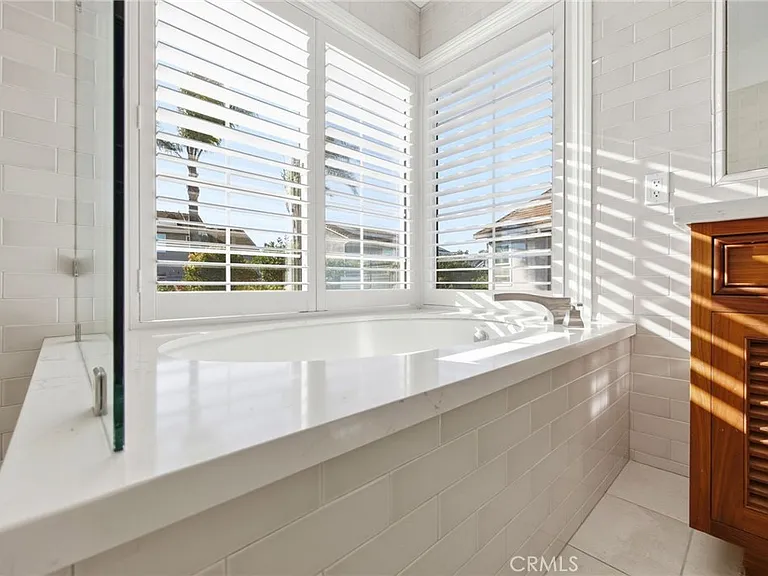 733 Avenida Azor — Photo 31