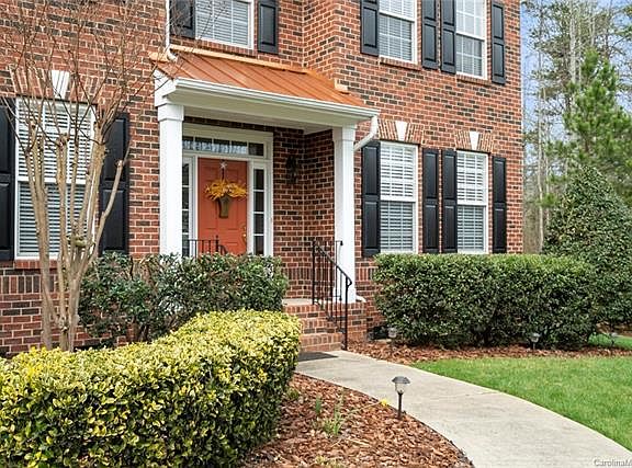 3rd image of 163 Preserve Way