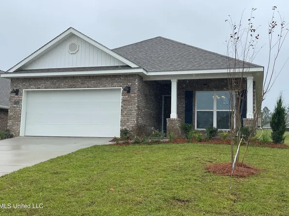 17752 Kelso Dr, Diberville, MS 39540