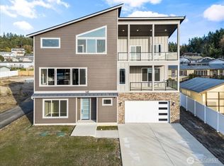 148 Henning Dr, Camano Island, WA