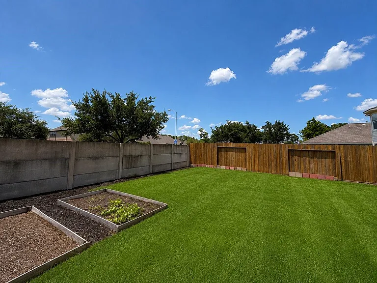18639 Bristol Point Ln — Photo 47