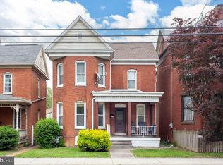 449 Carlisle St, Hanover, PA 17331