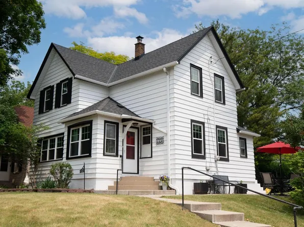 1350 South Elm Grove ROAD, Brookfield, WI 53005