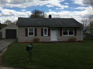 18 Reservoir Rd, Lee, MA 01238