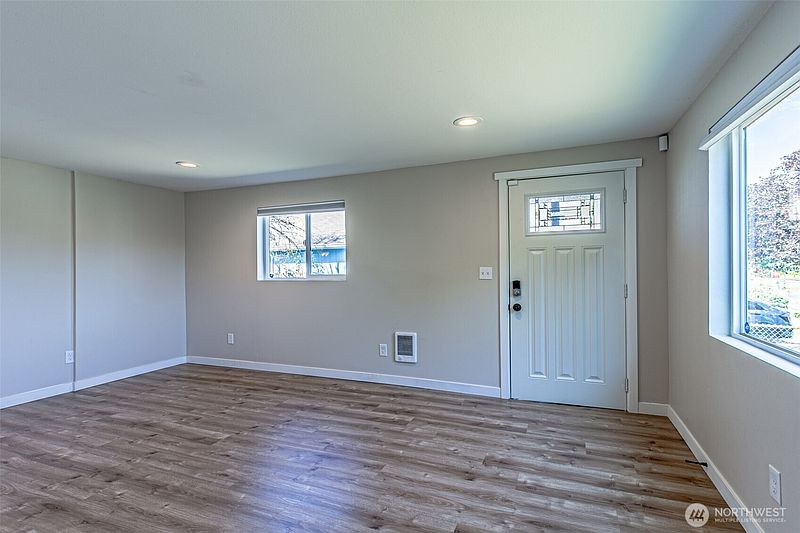 4th image of 516 S 57th Street