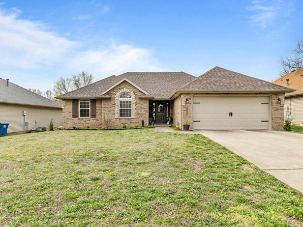 3500 W Sagamont Street, Springfield, MO 65807