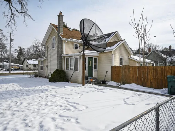 1002 S Shiawassee St, Owosso, MI 48867